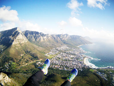 Tandem paragliding flight from Signal Hill, Cape Town Tandem paragliding flight from Signal Hill, Cape Town